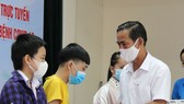 Các hội, đoàn thể tại TP Đà Nẵng hỗ trợ phương tiện học tập trực tuyến cho học sinh có hoàn cảnh khó khăn