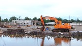 Công trình kè cấp bách xã Tân Thuận thi công chậm chạp