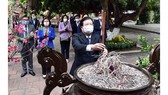 Dâng hương tưởng nhớ tại các di tích lịch sử văn hóa