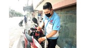 Không có gì, tôi đến liền!