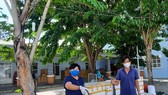 Tặng bệnh nhân Covid-19 trên địa bàn huyện Nhà Bè 3 tấn cá tươi