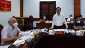 Giám đốc Sở VH-TT TPHCM Trần Thế Thuận báo cáo tại buổi giám sát