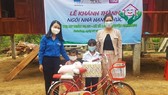 Lễ khánh thành trao tặng ngôi nhà hạnh phúc cho em My