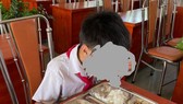 Củng cố chứng cứ để xử lý vụ bạo hành trẻ em ở Hóc Môn