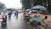 Vỉa hè lại bị tái chiếm