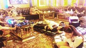 37 người hát hò, phê ma túy trong quán karaoke giữa lúc dịch Covid-19