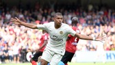 Guingamp - PSG 1-3: Neymar gỡ hòa, Kylian Mbappé ghi cú đúp