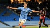Man City - Bournemouth 2-1: Liam Delap mở bàn, Sam Surridge gỡ hòa, Phil Foden ấn định chiến thắng cho HLV Pep Guardiola