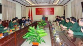 Trưởng Ban Dân vận Trung ương thăm, tặng quà cán bộ, chiến sĩ tại Quảng Nam