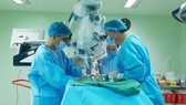 10 giờ căng thẳng phẫu thuật thành công khối u màng não lớn