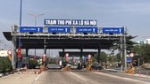 TPHCM tạm dừng thu phí tại tất cả các trạm. Ảnh: QUỐC HÙNG
