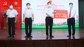 Tổng Công ty Tân cảng Sài Gòn ủng hộ 50 tỷ đồng “Quỹ vaccine phòng Covid-19”
