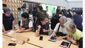 Sang trọng và gần gũi ở cửa hàng chính hãng Apple