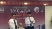 PGS.TS.NGƯT Nguyễn Thừa Hỷ được trao Giải thưởng Lớn - Vì tình yêu Hà Nội năm 2019