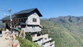 Công trình Panorama trên đèo Mã Pì Lèng đã được cải tạo lại nhưng vẫn chưa đảm bảo theo yêu cầu của cơ quan chức năng tỉnh Hà Giang