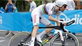 Nhà vô địch cá nhân tính giờ thế giới Tom Dumoulin.