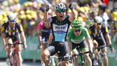 Mark Cavendish trở lại với màu áo Deceuninck - Quick-Step.