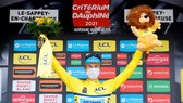 Alexey Lutsenko mặc áo vàng sau 6 chặng