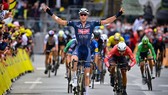 Mark Cavendish thắng chặng 4