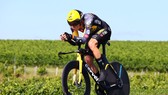 Wout Van Aert thắng chặng cá nhân tính giờ