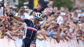 Niềm vui chiến thắng của Alaphilippe