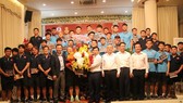 Toàn đội tự tin và sẵn sàng lên đường tham dự giải. Ành: HỮU THÀNH