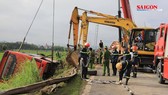 Lật ô tô khách ở Hà Tĩnh, 1 người chết, hàng chục người bị thương