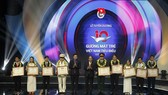 At the award ceremony (Photo: VNA)