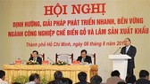 Prime Minister Nguyen Xuan Phuc speaks at the conference (Photo: VNA)