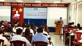 Kaxton Yu-Kwan Siu of the Hong Kong Polytechnic University’s Department of Applied Social Sciences, speaks at the “Migration and Labour in Vietnam” international conference in HCM City (Photo: VNA)