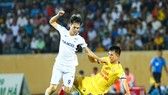 Vietnamese football pitches are expected to be active again in mid-September (Photo: VNA)