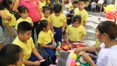 Sôi nổi các hoạt động trải nghiệm của học sinh khối 1 qua ngày hội “Một thoáng quê hương”