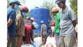 Bến Tre lý giải về giá nước ngọt tăng cao trong mùa hạn mặn