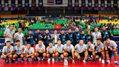 Tập thể CLB Thái Sơn Nam trên bục nhận thưởng. Ảnh: Độc Lập