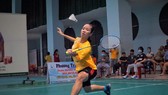Tay vợt Vũ Thị Anh Thư bất ngờ vượt qua Vũ Thị Trang để giành ngôi vô địch đơn nữ TPHCM 2020. Ảnh: PHÚC NGUYỄN