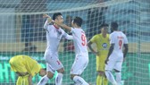 Hải Huy đóng vai người hùng trong chiến thắng của Hải Phòng trên sân Thiên Trường. Ảnh: MINH HOÀNG
