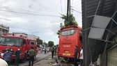 Xe khách Phương Trang mất lái tông vào quán cà phê làm 1 người tử vong, 4 người bị thương