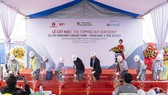Hòa Bình cất nóc vượt tiến độ dự án VinHomes Grand Park Phân khu 3