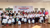 Hành trình “Cùng em đến trường” của Prudential đến với học sinh nghèo vượt khó tại các quận 7, Tân Bình và Phú Nhuận