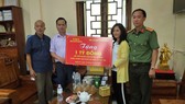 Masan đã ủng hộ 1 tỷ đồng cho UBND huyện Kỳ Sơn để cùng chính quyền địa phương và bà con nhanh chóng khắc phục thiệt hại