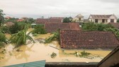 Lũ dâng cao, gây ngập nhà dân ở Quảng Bình, tháng 10-2020