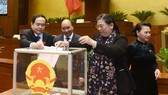 Quốc hội xem xét miễn nhiệm các Phó Chủ tịch Quốc hội: Tòng Thị Phóng, Uông Chu Lưu và Phùng Quốc Hiển