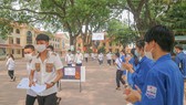 Thí sinh dự thi ở điểm thi Trường THPT Tân Yên, tỉnh Bắc Giang