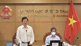 Thứ trưởng Bộ GD-ĐT Nguyễn Hữu Độ phát biểu khai mạc hội nghị. -học sinh khối tiểu học