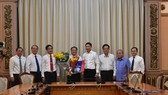 Đồng chí Trần Phi Long làm Chủ tịch UBND quận 11