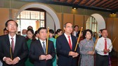 Lãnh đạo TPHCM dâng hương tưởng niệm Chủ tịch Hồ Chí Minh, Chủ tịch Tôn Đức Thắng