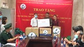 TPHCM trao tặng 590 triệu đồng tới Trường Tiểu học Hữu nghị tỉnh Champasak, Lào