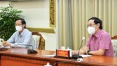 Lãnh đạo TPHCM gặp gỡ chuyên gia, nghe góp ý về phòng chống dịch và phục hồi kinh tế