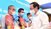 Bí thư Thành ủy TPHCM Nguyễn Văn Nên: Trân trọng tri ân các tài xế kiên cường, quả cảm trong cuộc chiến với Covid-19