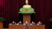 Tổng Bí thư Nguyễn Phú Trọng và các đồng chí lãnh đạo Đảng, Nhà nước đến dự hội nghị tại điểm cầu chính trụ sở Trung ương Đảng ở Hà Nội. Ảnh: VIẾT CHUNG